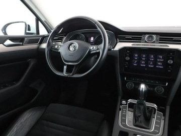 Volkswagen Passat B8 Variant 1.5 TSI EVO 150KM 2019 Volkswagen Passat Variant full led dsg navi kamera, zdjęcie 15