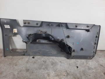 VW T5 TRANSPORTER LANG BOCZEK BAGAŻNIKA PRAWY TYŁ