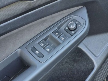 Volkswagen Golf VIII GTI 2.0 TSI 245KM 2023 Volkswagen Golf GTIFull LED 245km Fv23KameraMartwe Pole 2.0 Benzyna, zdjęcie 9