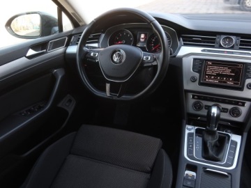 Volkswagen Passat B8 Limousine 1.8 TSI BlueMotion Technology 180KM 2017 VW Passat 1.8 TSI, Salon Polska, 1. Właściciel, zdjęcie 6