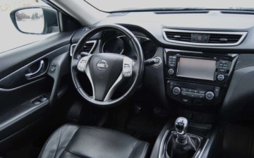 Nissan X-Trail III Terenowy dCi 130KM 2015 Nissan X-Trail GWARANCJA, 4x4, 1.6 Diesel 130KM, Panorama, Kamera 360, Xen, zdjęcie 10