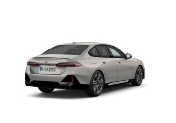 BMW Seria 5 G90-91 Touring 2.0 520d 197KM 2025 BMW Seria 5 Driving Assistant Plus l Head-Up l M PRO l HarmanKardon 2.0, zdjęcie 2