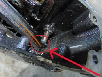 HLAVA MERCEDES C TŘÍDA W203 1.8 KOMPRESOR 271946 EVROPA