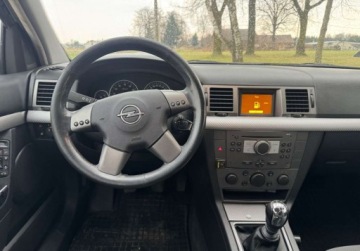 Opel Vectra C Kombi 1.8 ECOTEC 122KM 2004 Opel Vectra LPG, wazne oplaty, Alu, hak, zadbany 1.8 BenzynaLPG 122KM, zdjęcie 13