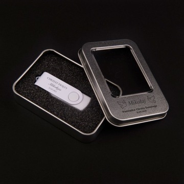 Pendrive 64 GB 3.0 + Metalowy Box + Grawer CHRZEST
