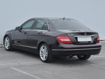 Mercedes Klasa C W204 Limuzyna 1.8 200 CGI BlueEFFICIENCY 184KM 2011 Mercedes C C 200, Salon Polska, Serwis ASO, zdjęcie 3