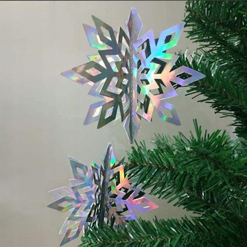 12 штук новогодних объемных снежинок.