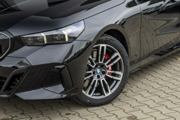 BMW Seria 5 G90-91 Touring 2.0 520d 197KM 2026 BMW 520 xDrive Limuzyna - Dostępne od ręki!, zdjęcie 3