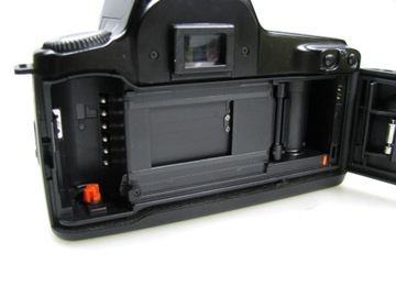 КАМЕРА CANON EOS 1000 FN — корпус