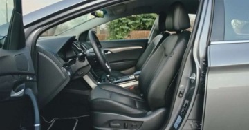 Hyundai i40 Kombi 1.7 CRDi LOW 115KM 2014 Hyundai i40 1.7 CRDi 116KM Premium Xenon/GrzaneSkóry/ Navi/Kamera/Infinity, zdjęcie 26