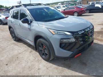 Nissan 2025 Nissan Rogue Rock Creek 2025 1.5 Benzyna 201KM, zdjęcie 7