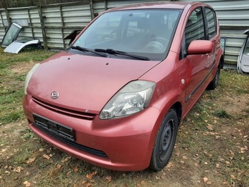SKLO (OKNO) ČELNÍ PŘEDNÍ SIRION JE 04-10