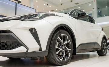 Toyota C-HR I Crossover Facelifting 2.0 Hybrid Dynamic Force 184KM 2020 Toyota C-HR 2.0 Hybrid Selection 2.0 Hybryda 184KM, zdjęcie 11