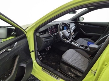 Skoda Octavia IV Liftback 1.5 TSI EVO 150KM 2025 Skoda Octavia Sportline 1.5 TSI m-HEV 150 KM DSG 2025 25 658 km FV Gwar, zdjęcie 5