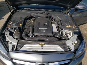 Mercedes Klasa C W205 2017 Mercedes-Benz Klasa C 2017, 2.0L, 4x4, od ubez..., zdjęcie 10