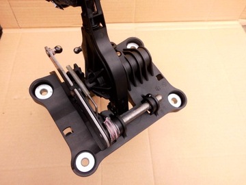 LEWAREK BIEGÓW OPEL ZAFIRA B 55354140 KS EUROPA