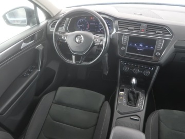 Volkswagen Tiguan II SUV 1.4 TSI 150KM 2017 VW Tiguan 1.4 TSI, DSG, Klima, Klimatronic, zdjęcie 6