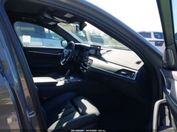 BMW Seria 5 G30-G31 2022 BMW Seria 5 2022r., 2.0L 2.0 Hybryda 181KM, zdjęcie 8