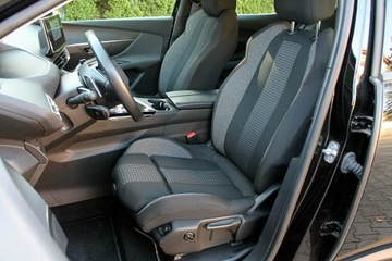 Peugeot 3008 II Crossover Facelifting  1.5 BlueHDi 130KM 2021 Peugeot 3008 Automat, zdjęcie 35