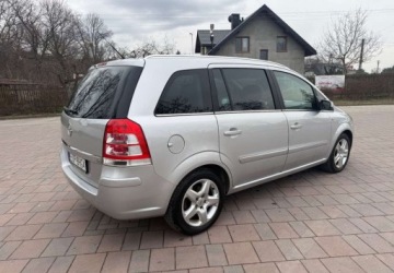 Opel Zafira B 1.8 ECOTEC 140KM 2008 Opel Zafira Opel Zafira 1.8 Family 1.8 Benzyna 140KM, zdjęcie 25
