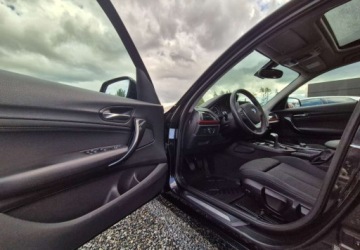 BMW Seria 1 F20-F21 Hatchback 5d 118d 143KM 2011 BMW Seria 1 2,0 143 KM Navi Xenon PDC Kamera Nowy Rozrzad 2.0, zdjęcie 4