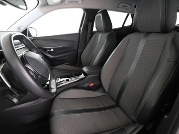 Peugeot 2008 II SUV 1.2 PureTech 130KM 2021 Peugeot 2008 automat full LED navi virtual cocpit, zdjęcie 12