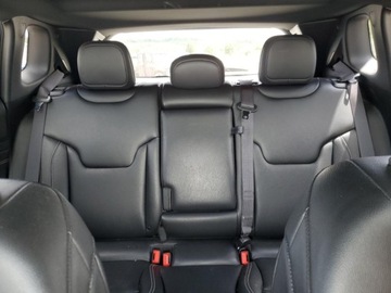 Jeep Compass II 2024 Jeep Compass Limited, 2024r., 4x4, 2.0L 2.0 Benzyna 200KM, zdjęcie 9