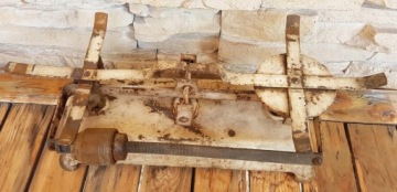 Старые металлические весы 5 кг ADLER антик.