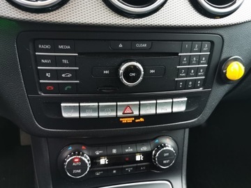 Mercedes Klasa B W246 Sports Tourer Facelifting 2.1 Electric Drive 179KM 2016 MERCEDES B Electric Drive 250 e, Bezwypadkowy, Przebieg 63857km, zdjęcie 10