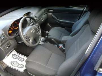 Toyota Avensis I Kombi 1.8 129KM 2003 Toyota Avensis 1.8 bez rdzy i korozji bezwypadkowy, zdjęcie 25