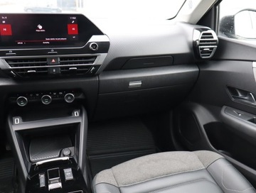 Citroen C4 III SUV 1.2 PureTech 130KM 2021 Citroen C4 1.2 PureTech, Salon Polska, zdjęcie 7