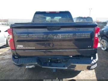 Chevrolet Silverado II 2023 Chevrolet Silverado 1500 Standard Bed Lt 2023 5.3 Benzyna 355KM, zdjęcie 4