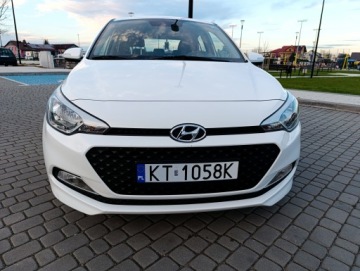 Hyundai i20 II 2018 SPRZEDAM HYUNDAY i20 TYLKO 58TYŚ BIAŁY ZADBANY, zdjęcie 4