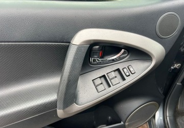 Toyota RAV4 III MPV 2.0 i 16V 152KM 2008 Toyota RAV4 swiezo sprowadzony Cena za auto zarejestrowane w Polsce 2.0, zdjęcie 16