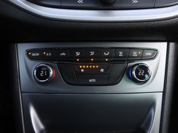 Opel Astra K Sports Tourer 1.6 CDTI 110KM 2017 Opel Astra 1.6 CDTI, Navi, Klima, Klimatronic, zdjęcie 15