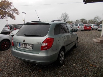 Skoda Fabia II Kombi 1.4 i 16V 85KM 2009 Skoda Fabia II KLIMA Zobacz Warto !!!, zdjęcie 5