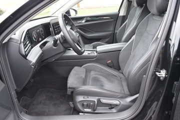 Volkswagen Passat B8 Variant Facelifting 2.0 TDI SCR 150KM 2024 Volkswagen Passat 2.0TDI 150KM Elegance IQ.Drive HAK Masaz ACC Kamera360 A, zdjęcie 29