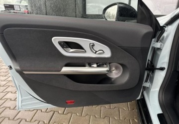 Mercedes CLA C118/X118 2025 Mercedes-Benz CLA 200 nowy model pojazd demonstracyjny 1.5 Benzyna 163KM, zdjęcie 16