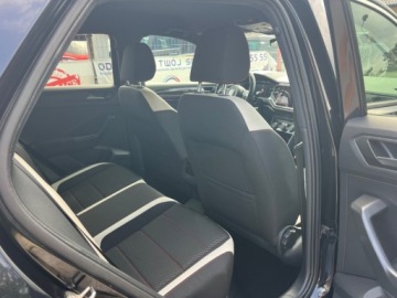 Volkswagen T-Roc I SUV 1.0 TSI 115KM 2018 Volkswagen T-Roc Ledy Nawigacja Virtual Cockpit Aktywny Tempomat Parktroni, zdjęcie 15