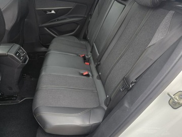 Peugeot 3008 II Crossover 1.2 PureTech 130KM 2017 Peugeot 3008 1.2 130 Benz NAVI Full LED, zdjęcie 14