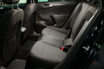 Opel Astra K Sports Tourer 1.4 Turbo 150KM 2018 Opel Astra 1.4T Full LED Inteli Climatronic Navi Kamera As.Pasa Radar 2xC, zdjęcie 19