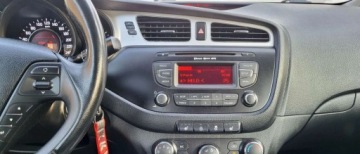 Kia Ceed II Kombi 1.6 CRDi 128KM 2013 Kia Ceed 1.6 128 KM bezwypadkowa zarejestrowana oryginalny przebieg 1.6, zdjęcie 21