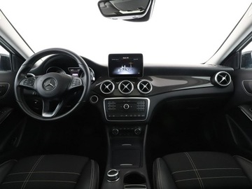 Mercedes GLA I Off-roader 2.0 250 211KM 2016 Mercedes GLA 250 4x4 automat full LED półskóra, zdjęcie 14