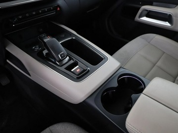 Citroen C5 Aircross SUV 1.6 PureTech 181KM 2019 Citroen C5 Aircross automat navi kamera i czujniki, zdjęcie 30