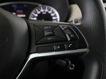 Nissan Micra V 1.0 IG-T 92KM 2022 Nissan Micra Klimatyzacja Czujniki parkowania, zdjęcie 26