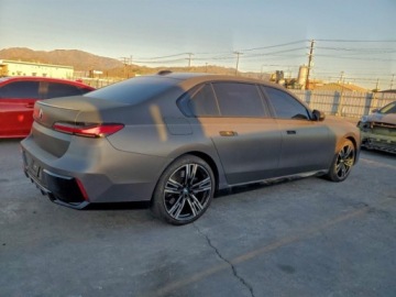 BMW Seria 7 G70 2023 BMW Seria 7 740, 2023r., 3.0L 3.0 Benzyna 375KM, zdjęcie 2