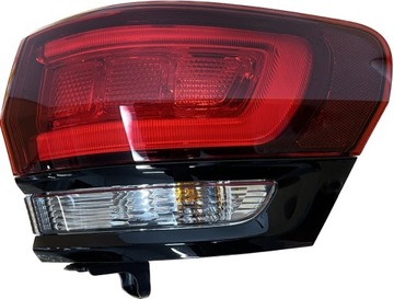 LAMPA TYLNA PRAWA GRAND CHEROKEE MOPAR 68142940AE