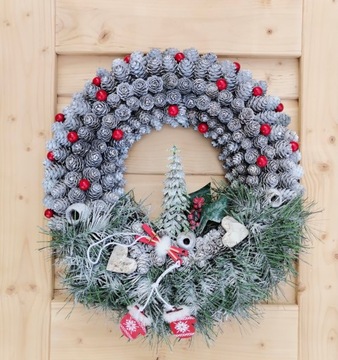 Wianek bożonarodzeniowy świąteczny SZYSZKI sztuczna choinka