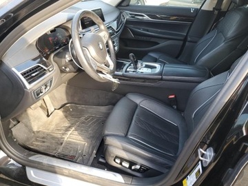 BMW Seria 7 G70 2022 BMW Seria 7 740i 2022 3.0l 3.0 Benzyna 335KM, zdjęcie 7