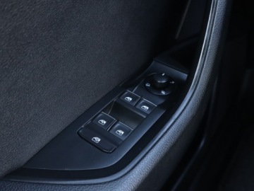 Skoda Superb III Kombi 2.0 TDI 190KM 2017 Skoda Superb 2.0 TDI, Salon Polska, 187 KM, Navi, zdjęcie 16